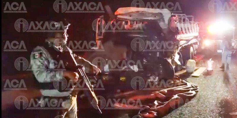 VIDEO: Impactante choque en autopista Oaxaca-Cuacnopalan; 1 fallecida y más de 30 lesionados