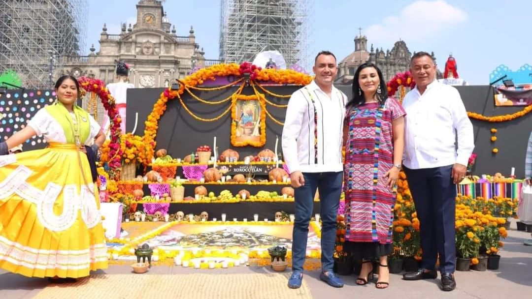 Representa Xoxo a Oaxaca en la Ofrenda Monumental de la CDMX