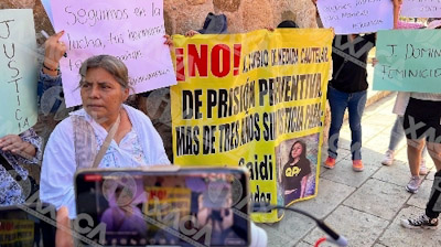 Fiscalía de Oaxaca busca beneficiar a presunto feminicida, denuncian familiares de víctima