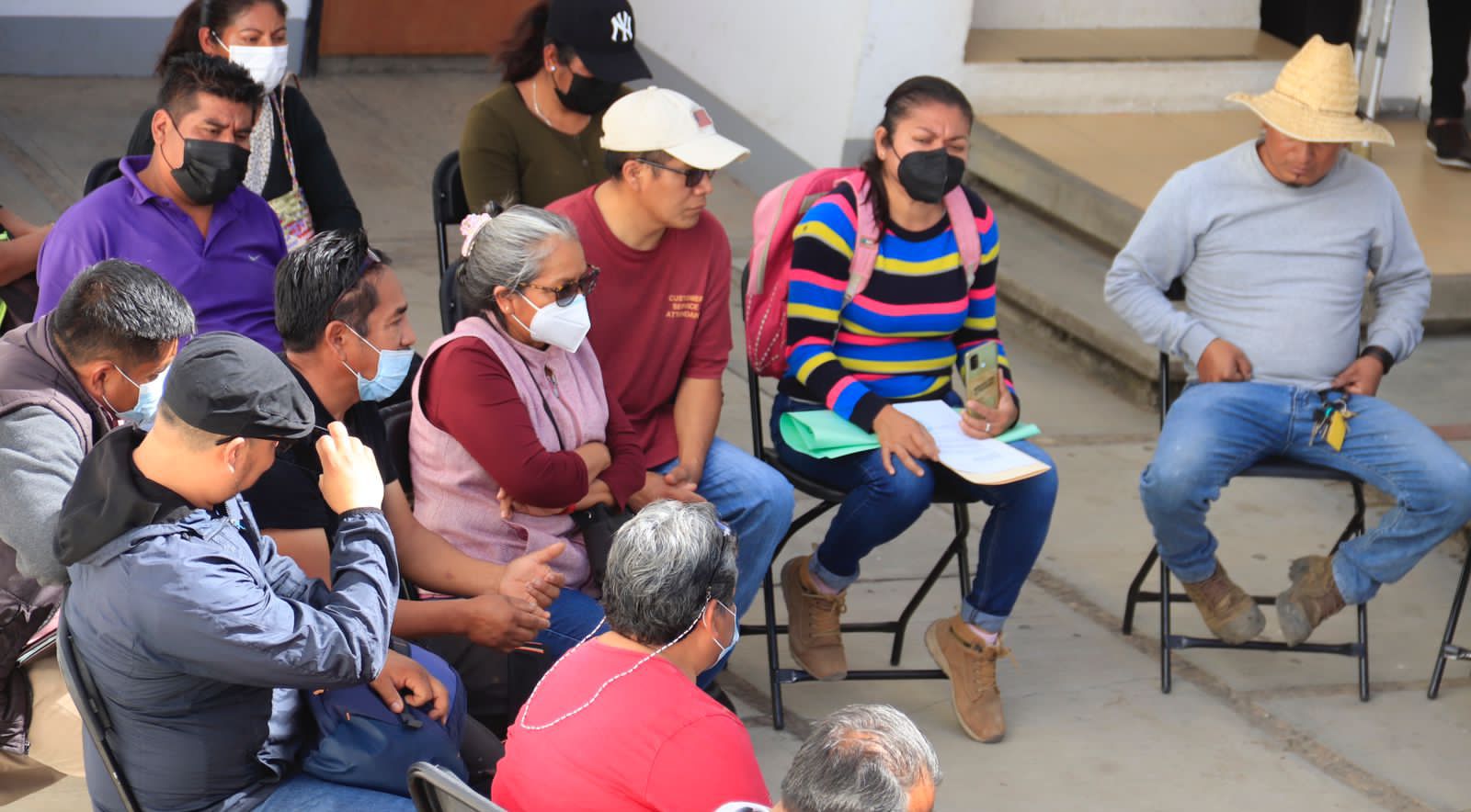 Soluciona Chente Castellanos problema de agua potable en siete colonias de Xoxo