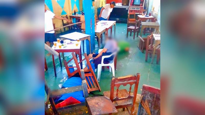 VIDEO: ejecutan a tres en Bar de Salina Cruz, Oaxaca; ya fueron identificados