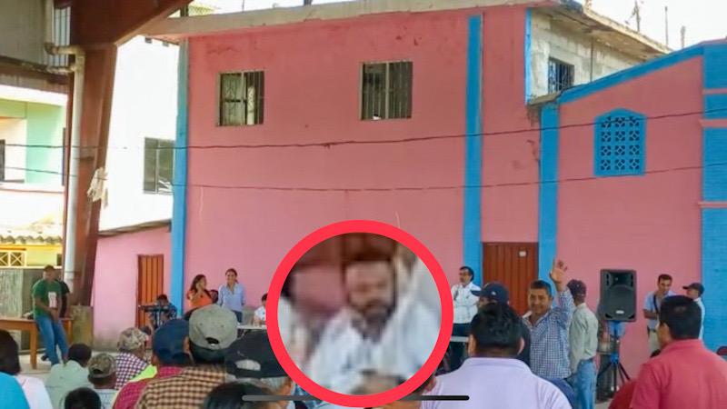 VIDEO: Retienen a Secretario de Gobierno con más funcionarios, los Chimalapas mandan y gobierno obedece