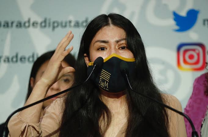 Se beneficia María Elena Ríos, de su caso, dijo no buscaba diputación, hoy aparece como suplente a diputación federal