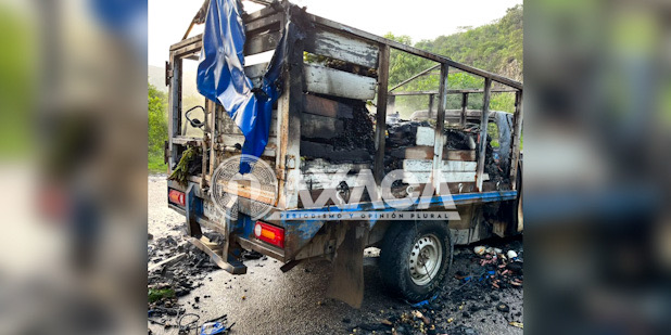 Triple homicidio en la carretera federal 131, Oaxaca: víctimas asesinadas y calcinadas en camioneta