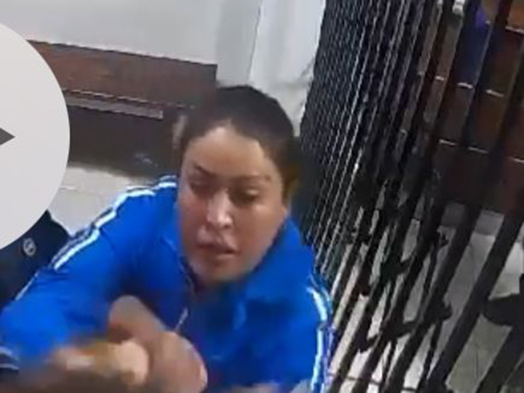 Paola Rojas y saxofonista María Elena Ríos discuten al aire por video de agresión a mujer en Oaxaca