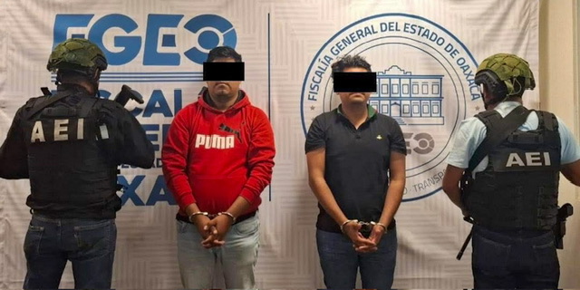 Detienen a un agente del MP y un comandante de la AEI por desaparición forzada en Huatulco