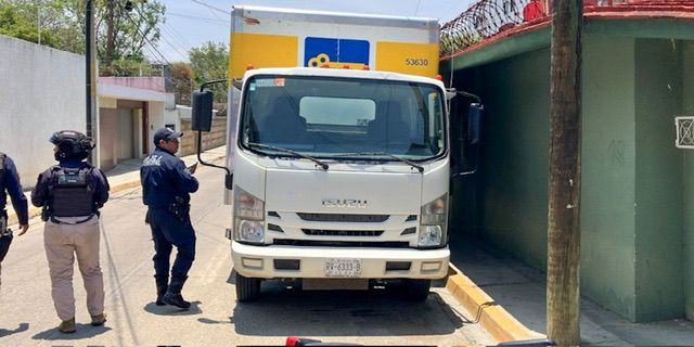 Localiza camión de Coppel reportado como robado en Oaxaca