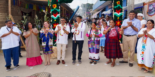San Antonio de la Cal celebra su 12va. Feria de la Tlayuda, con sabor y tradición
