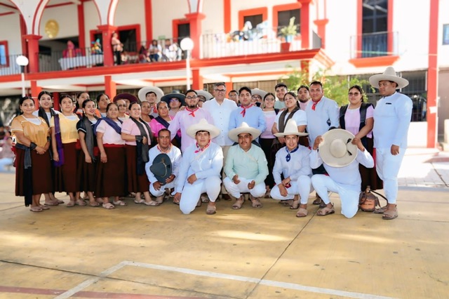 Con gran éxito cierra la 12va. Feria de la Tlayuda en San Antonio de la Cal
