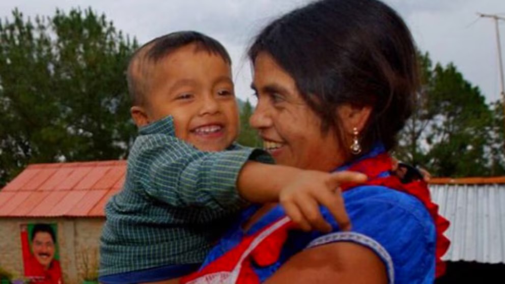 Un caso extremo de supervivencia en Oaxaca: Inés Ramírez Pérez, la mujer que se practicó una cesárea a sí misma en el año 2000