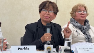 Mujer denuncia violencia familiar y acusa omisiones institucionales; exige revisión de su caso