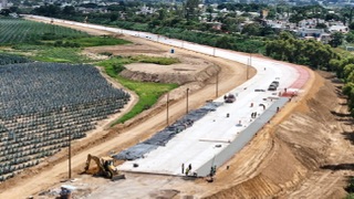 Oaxaca reporta 60% de avance en carretera hacia el Aeropuerto; obra se ejecuta en Xoxocotlán