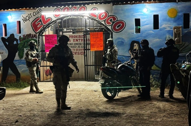 Fiscalía de Oaxaca, DEFENSA y Policía Estatal implementan operativo de seguridad y recorren giros negros en Ejutla de Crespo