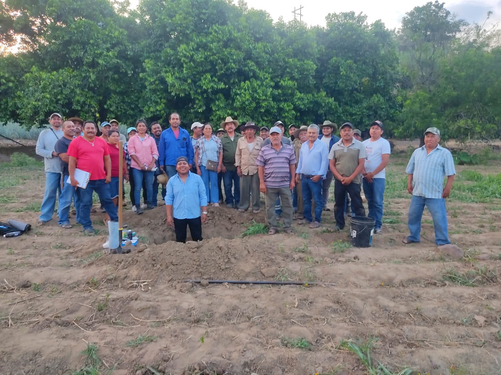 Capacitan a productores de San Pedro Totolápam del programa El Maíz es la Raíz