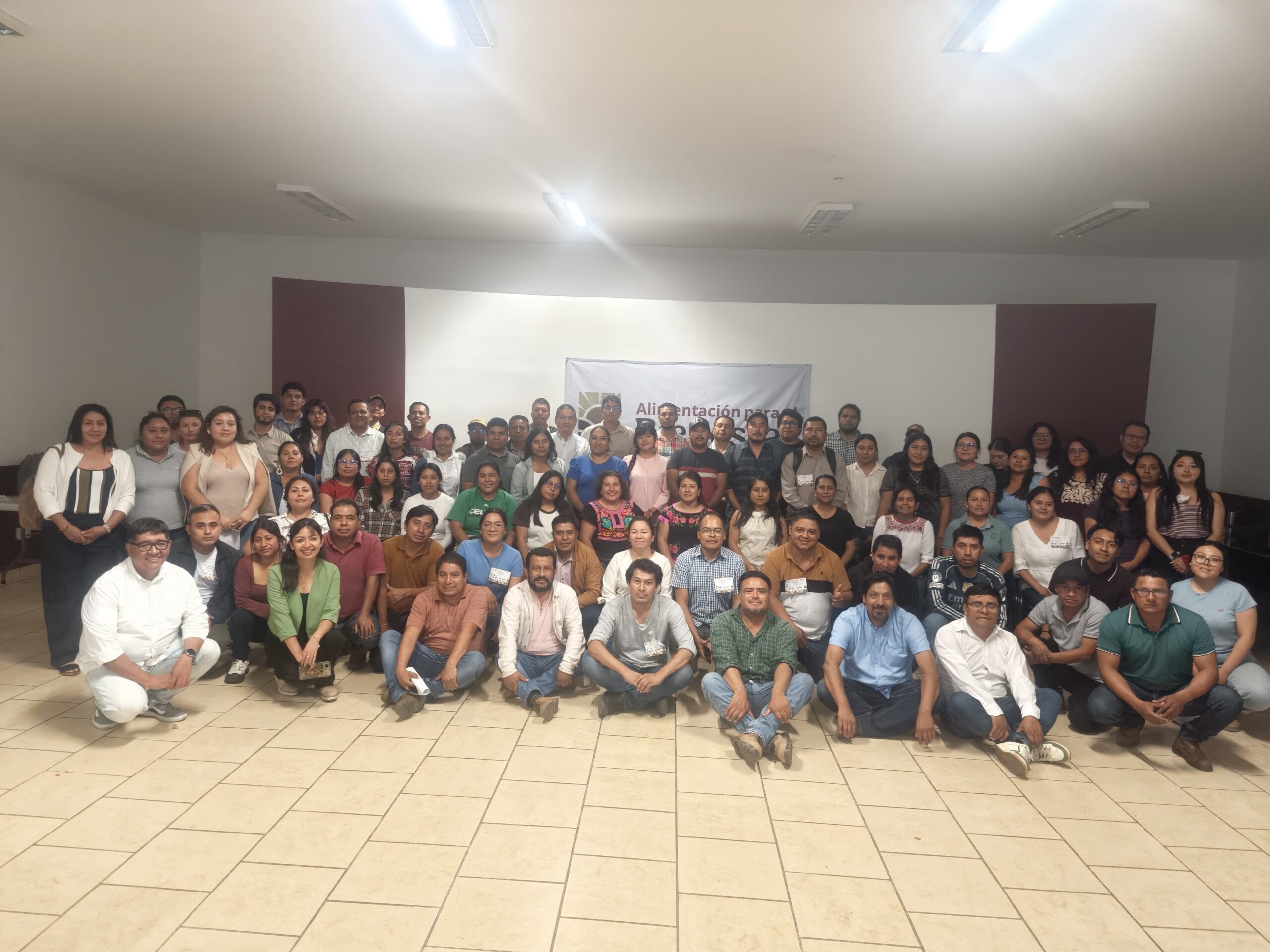 Oaxaca fortalece su red de técnicos territoriales para preservar la diversidad del maíz nativo Oaxaca fortalece su red de técnicos territoriales para preservar la diversidad del maíz nativo