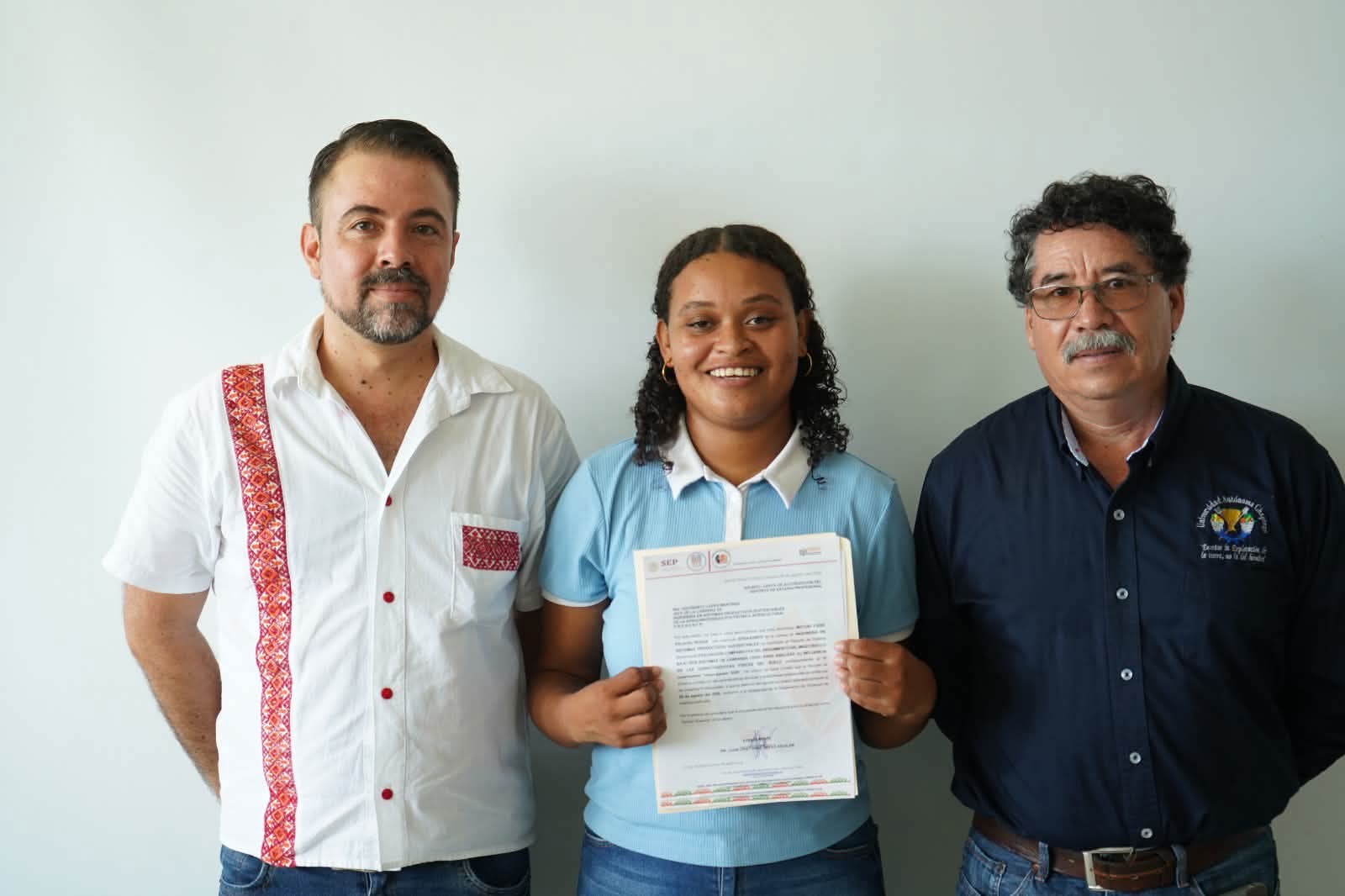 Mayuri Yudid lleva su conocimiento al campo para fortalecer el maíz criollo a Chapingo