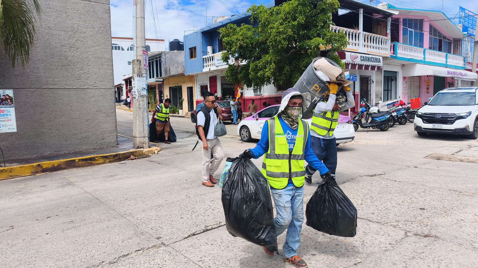 Jara Cruz pone en marcha operativo ¡Limpiemos Puerto!, Oaxaca Jara Cruz pone en marcha operativo ¡Limpiemos Puerto!, Oaxaca