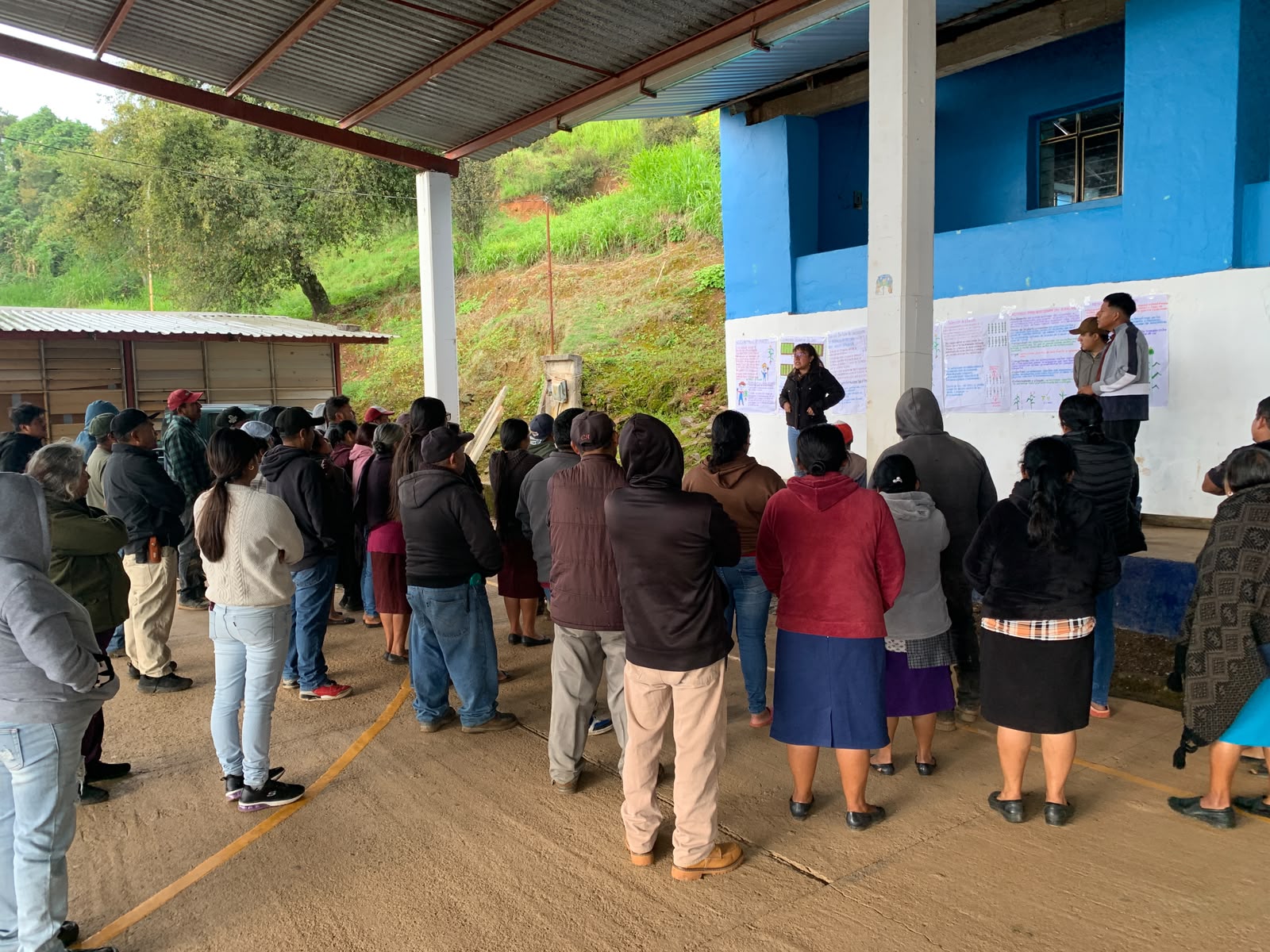 Productores de Santa María Totomoxtla buscan preservar el maíz nativo mediante selección de semillas Productores de Santa María Totomoxtla buscan preservar el maíz nativo mediante selección de semillas